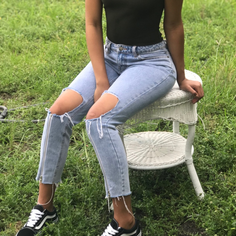 FASHION NOVA BOYFRIEND JEANS 👖